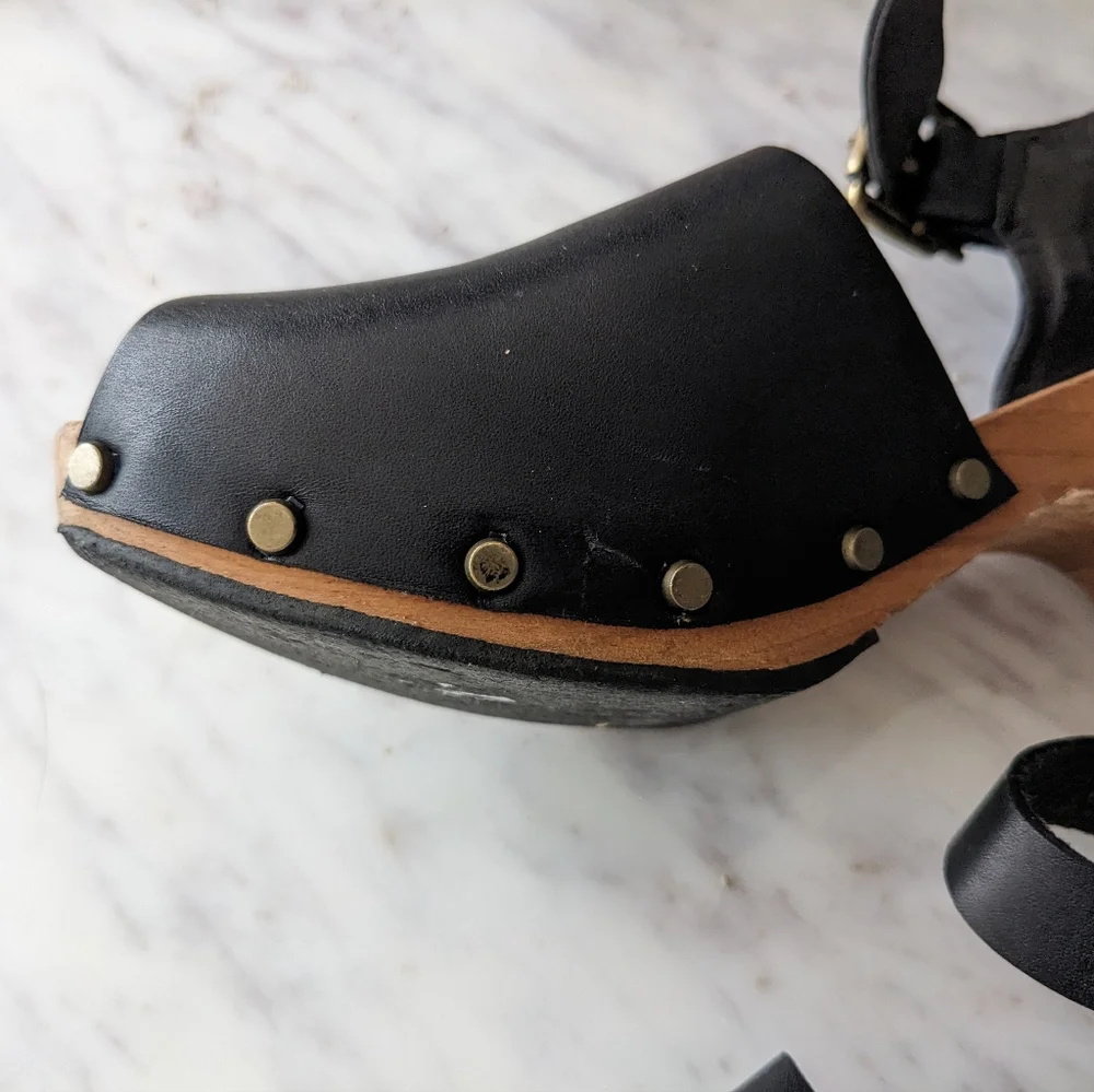 Lisa B Peep Toe Wooden Clog - Picture 6 of 14